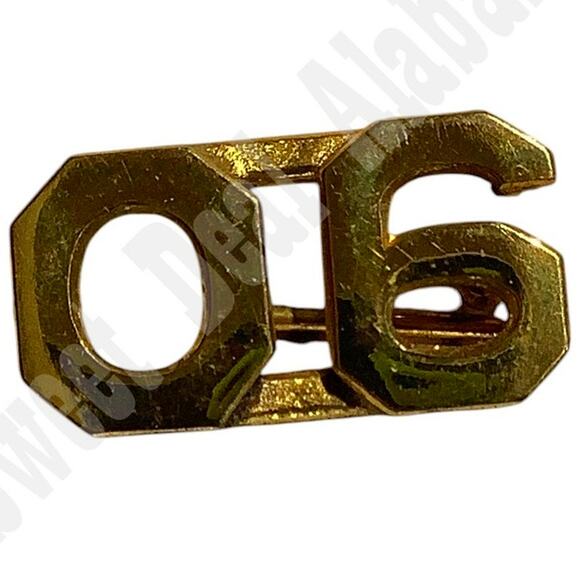 WWI Era Numeric "06", Brass Military C-Clasp Hat / Lapel / Collar Pin 3/8"H - Picture 1 of 3